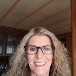 Meet your Posher, Vickie